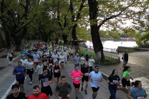 Έσπασε το φράγμα των 1.000 δρομέων το 5άρι του Ioannina Lake Run